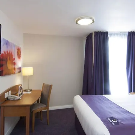 Premier Hotel